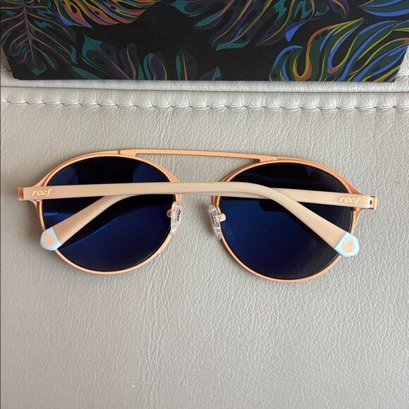 Reef “Take Me To The Ocean” Sunglasses main image 4